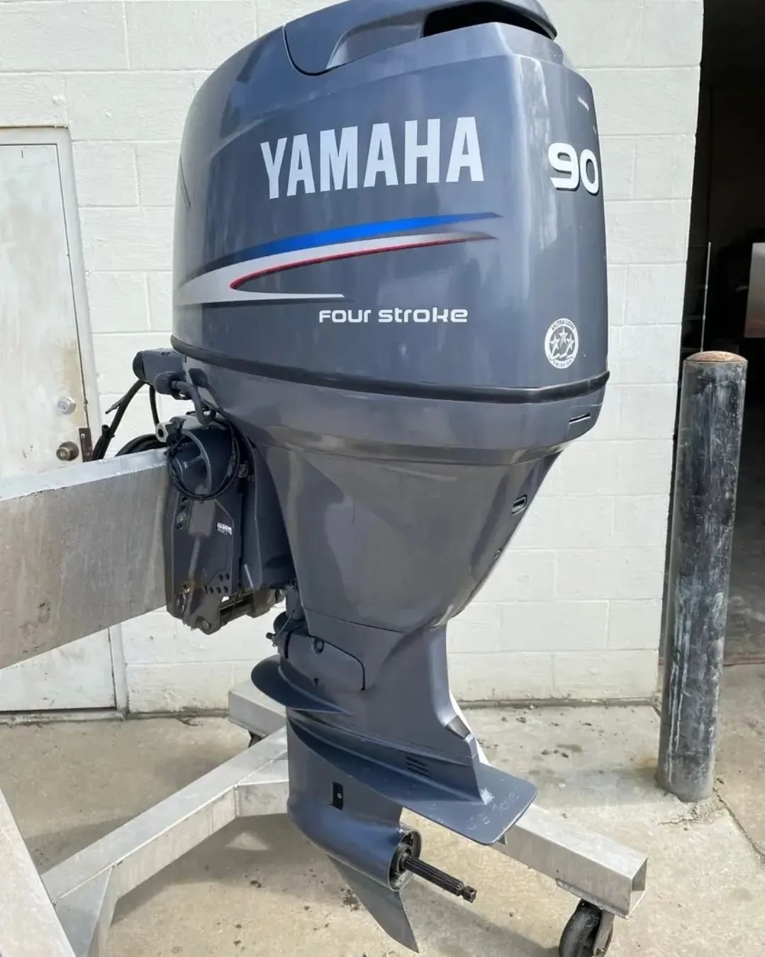 2004 Yamaha 90 PS 4-Takt 20" Welle Außenbordmotor - Alpha Marine Außenbordmotoren 2004 Yamaha 90 PS 4-Takt 20" Welle Außenbordmotor - Alpha Marine Außenbordmotoren