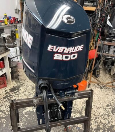 2011 Evinrude Etec 200 PS 2-Takt 20" Welle - Alpha Marine Außenbordmotoren