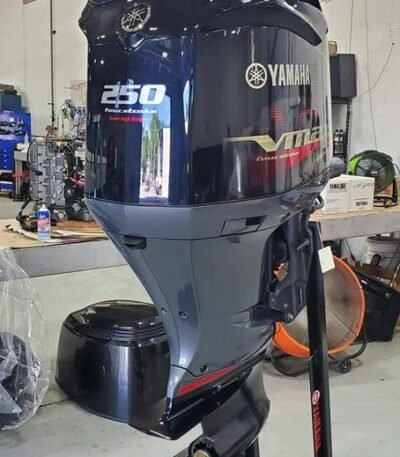 2017 Yamaha VMAX SHO 250 PS 4-Takt 20" Welle - Alpha Marine Außenbordmotoren