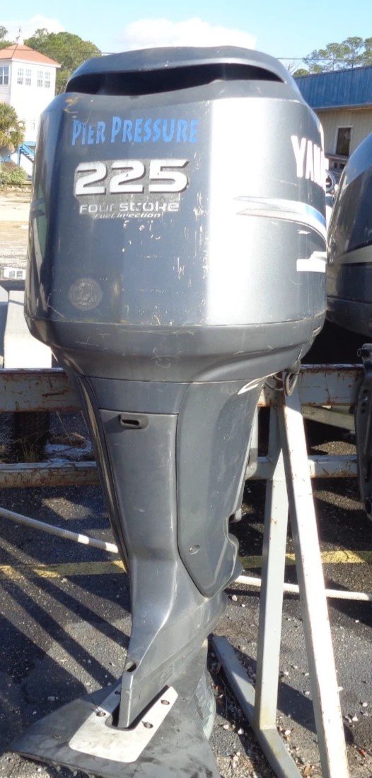 GEBRAUCHTER VIER-TAKTER 2005 F225 225 PS YAMAHA 25" AUSSENBORD-MOTOR 950 Stunden — Gebrauchte Außenbordmotoren GEBRAUCHTER VIER-TAKTER 2005 F225 225 PS YAMAHA 25" AUSSENBORD-MOTOR 950 Stunden — Gebrauchte Außenbordmotoren