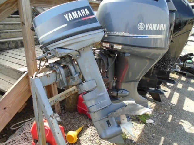 VERWENDET 1992 YAMAHA 30 PS 20" 2 TAKT AUSSENBORD MOTOR BOOTSMOTOR 30 PS SÜSSWASSERMOTOR — Gebrauchte Außenbordmotoren