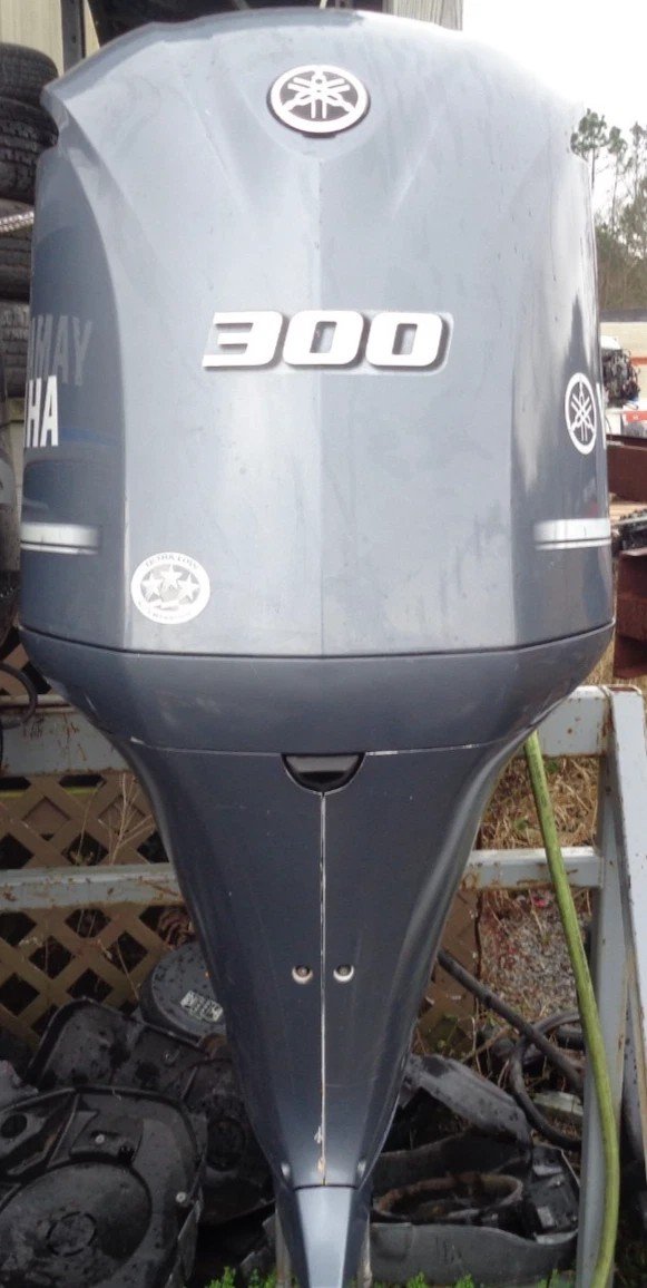 VERWENDET 2019 YAMAHA 300 PS 25" 4-TAKT AUSSENBORDMOTOR BOOTSMOTOR F300 300 PS MOTOR — Gebrauchte Außenbordmotoren VERWENDET 2019 YAMAHA 300 PS 25" 4-TAKT AUSSENBORDMOTOR BOOTSMOTOR F300 300 PS MOTOR — Gebrauchte Außenbordmotoren